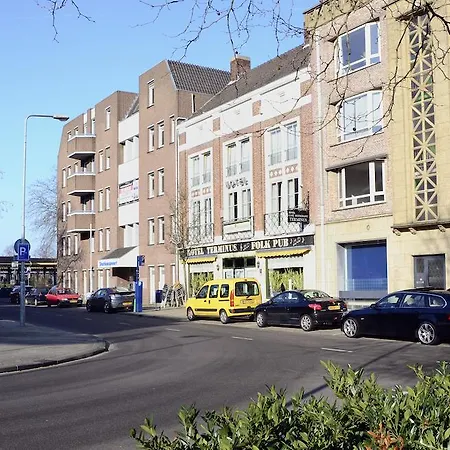 Terminus/folk Pub Hotel *